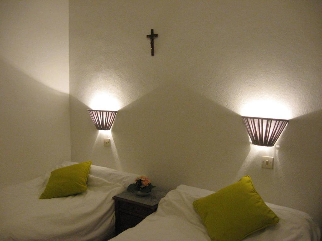 Hotel Notre Dame De Fourviere Лурд Номер фото